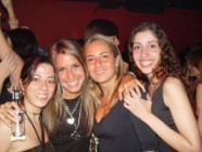 Bombar